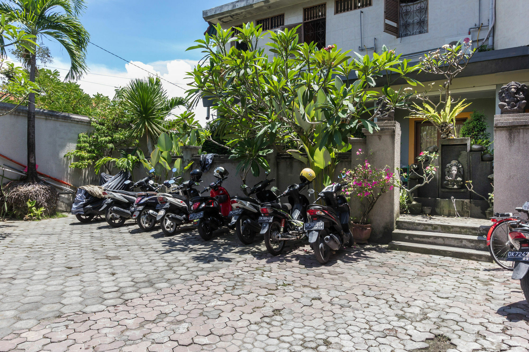 Reddoorz @ Danau Tondano Wisma tamu